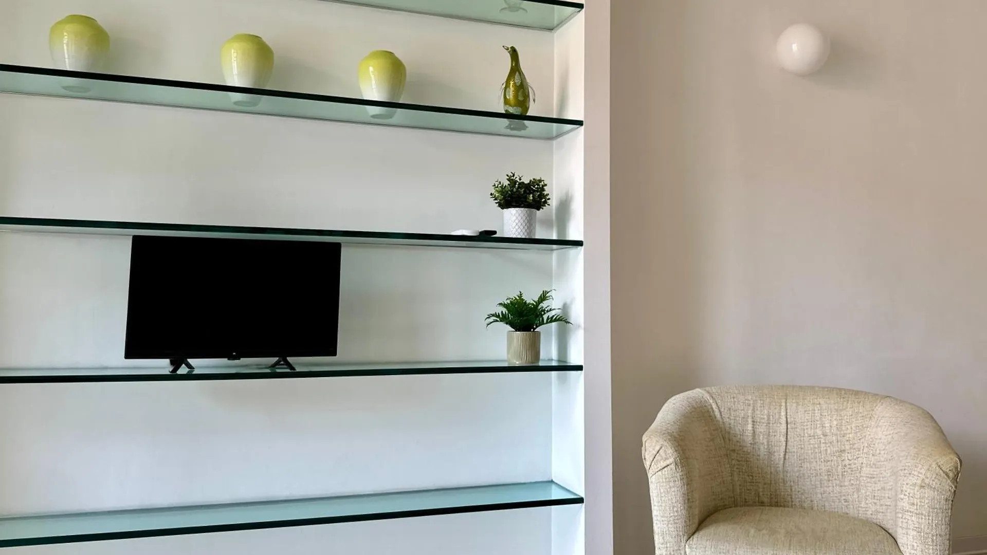 מילאנו Navigli Apartments 0*,  איטליה