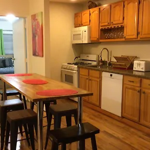  Appartement Brownstone Living États-Unis