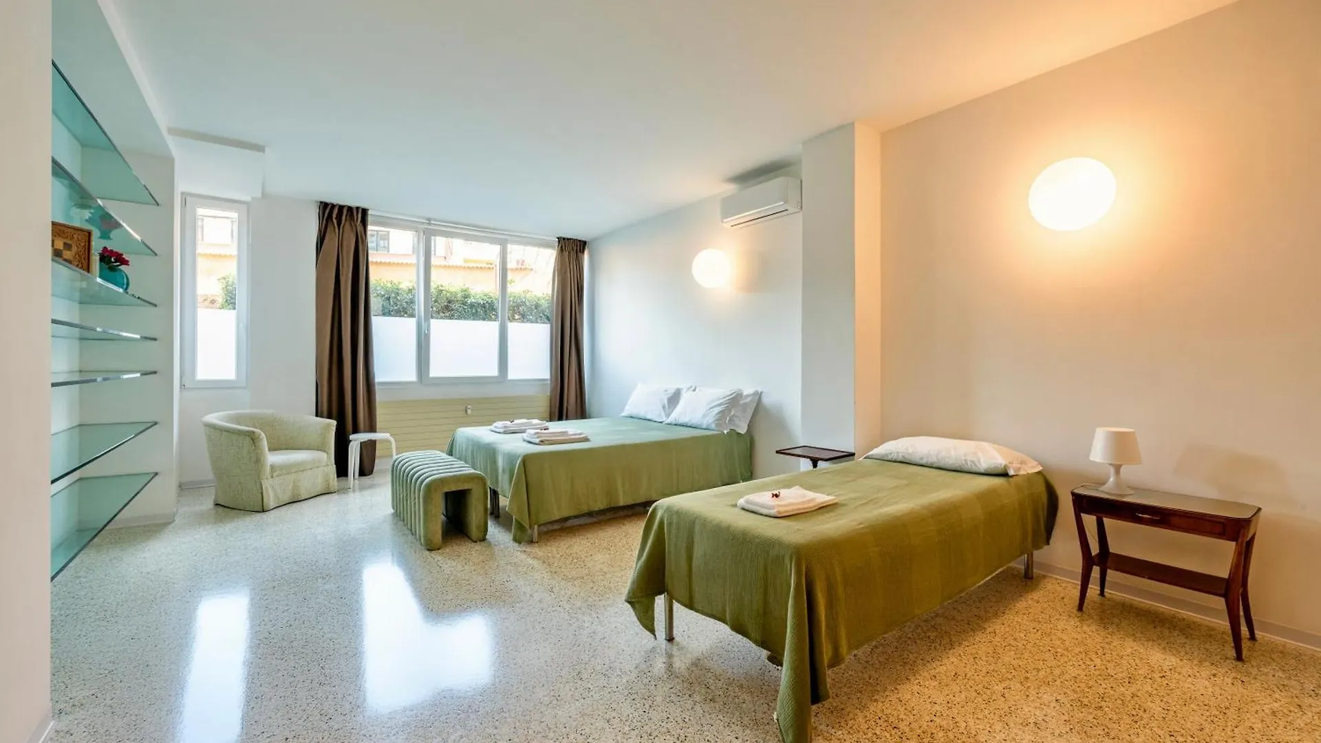 Navigli Apartments Mediolan 0*,